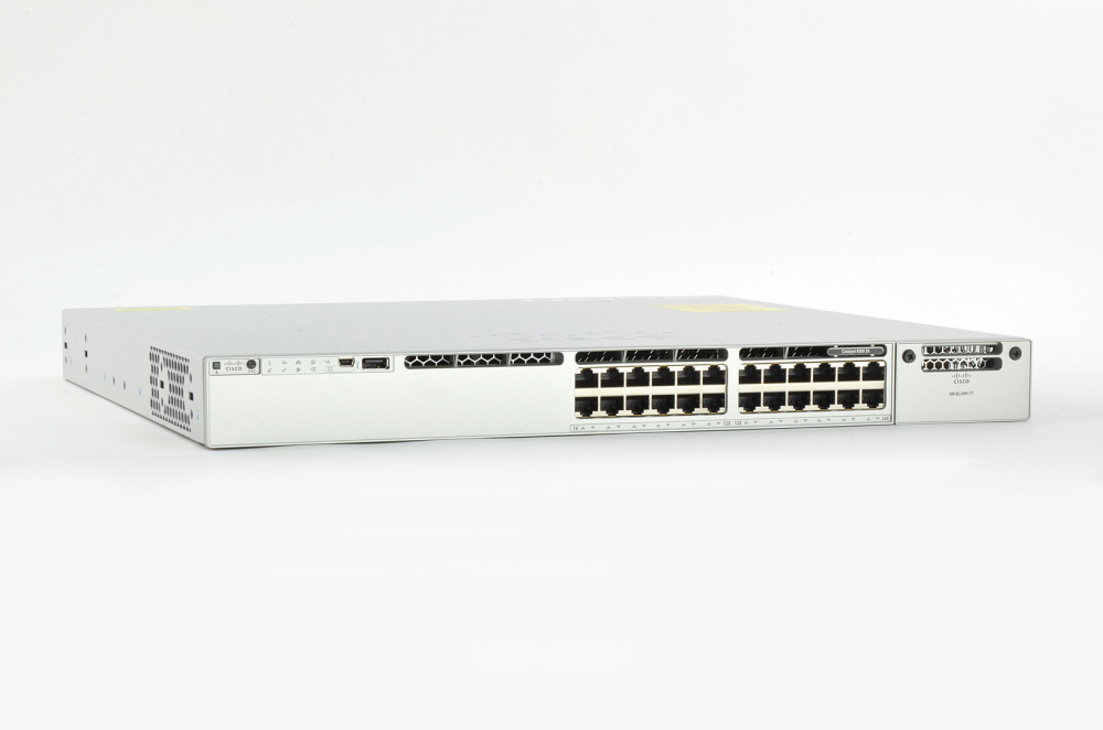 Cisco Catalyst C9300-24T-A Switch bei IT4TRADE.COM